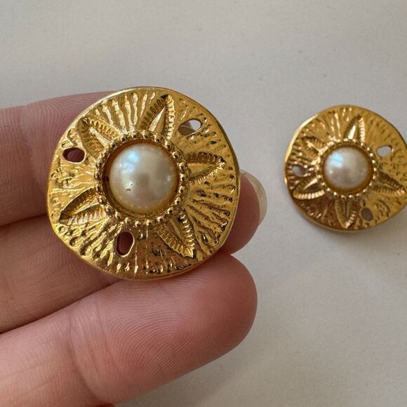 KJL for Avon Sand Dollar and Seashell with Faux Pearl - Picture 5 of 8